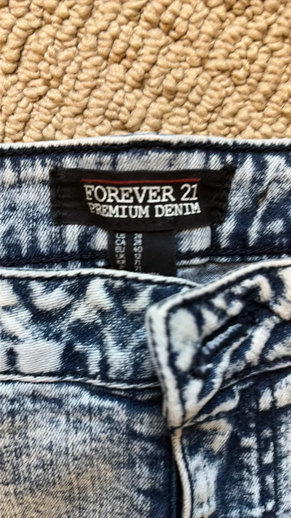 Forever 21 Jean shorts - Image 4