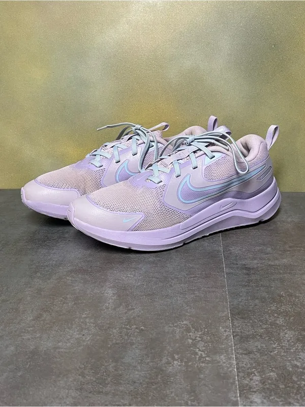 Nike Cosmic Runner Women's Lilac Running Shoes Size 7.5-8 - Image 3