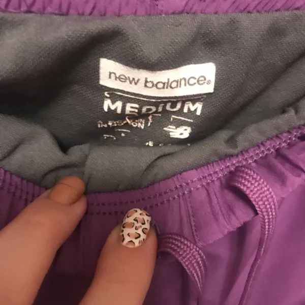 ✨ New Balance Momentum Shorts✨ - Image 5