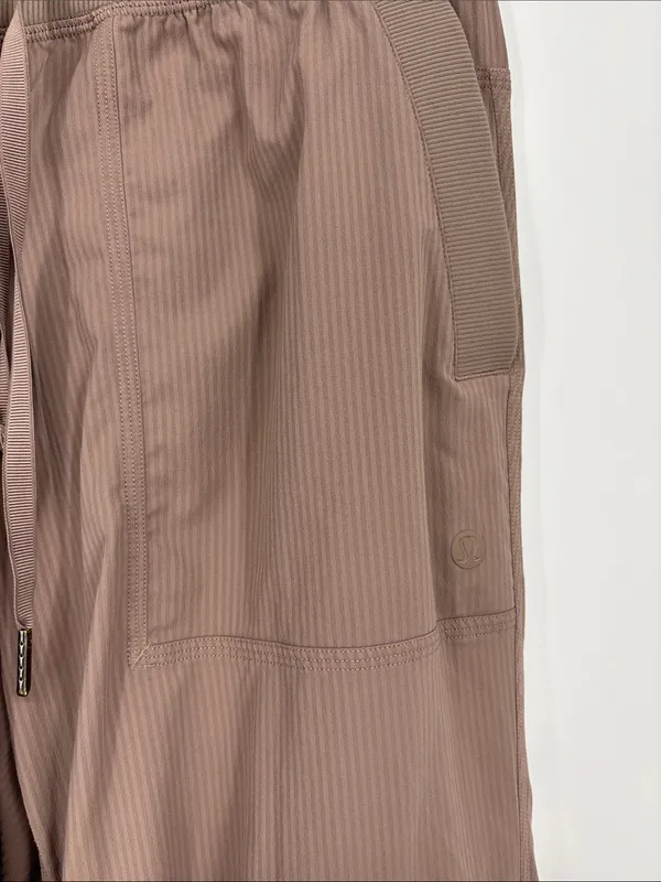 Lululemon Dance Studio Relaxed-Fit Mid-Rise Cargo Pant Women’s Size XS (4-6) - Image 5
