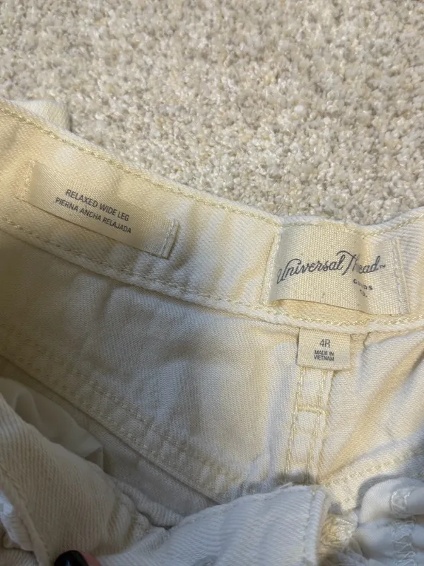 Universal Threads Relaxed Wide-Leg Jeans - Image 3