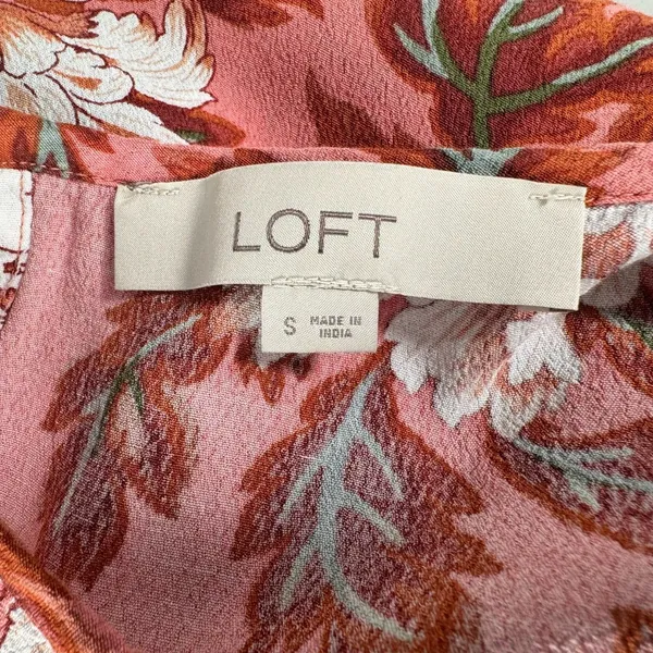 Loft Blouse Sz S Pink Rayon Floral Print Round neckline Ruched Short Sleeve - Image 4