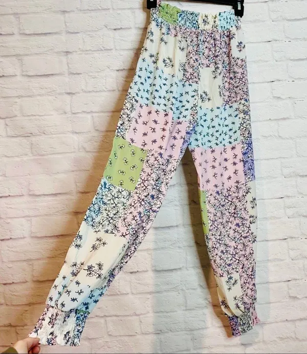 Boutique NEW Floral Patch Pants - Image 2