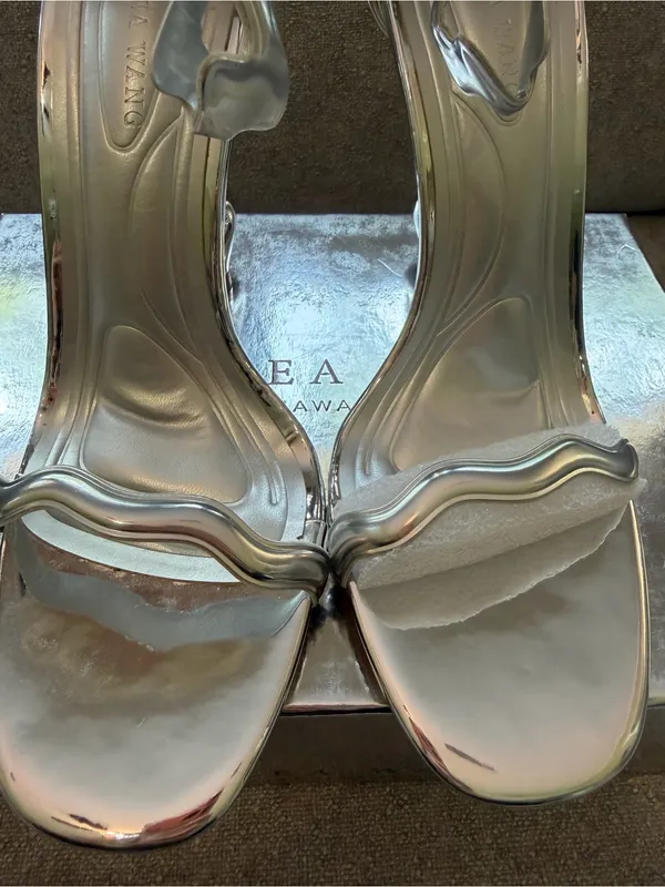Azalea Wang Wiggly Silver Abstract Sculptural High Heels Size 7 - Image 10