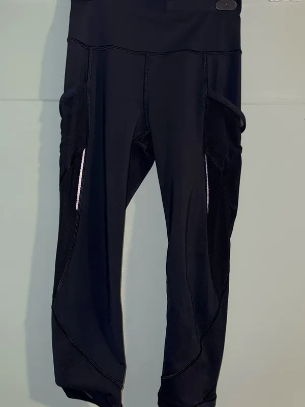 Lululemon Women’s Home Stretch Crop Leggings Size 2/XS - Image 2
