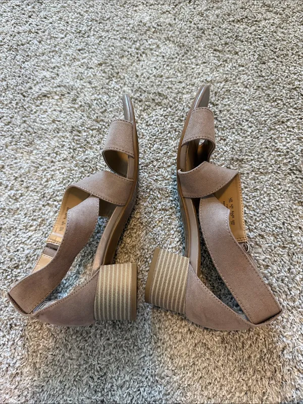 Naturalizer Brown Suede Crisscross Ankle Strap Heels - Image 4
