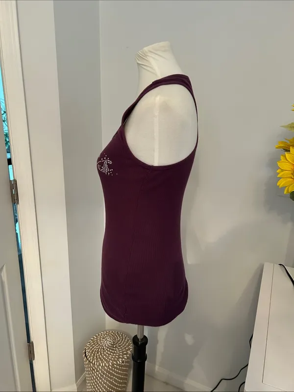 💗😻 Cutest y2k GUESS Plum Rhinestone Logo Ribbed Tank - Image 3