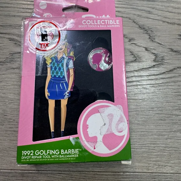 Barbie x Putt Buddies 1992 Golfing Barbie Divot Tool Ball Marker Set‎ - Image 2