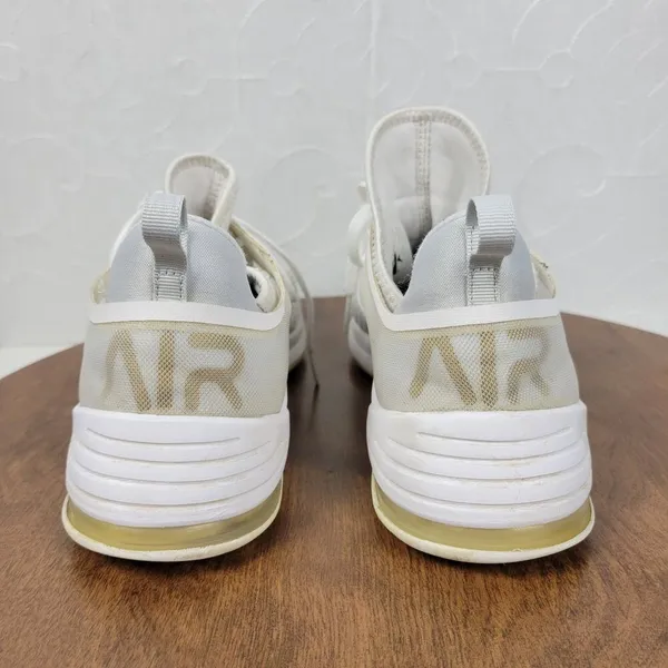 Nike Air Max Womens Bella TR 2 Shoes 9.5 White Metallic Gold Sneakers AQ7492-101 - Image 5