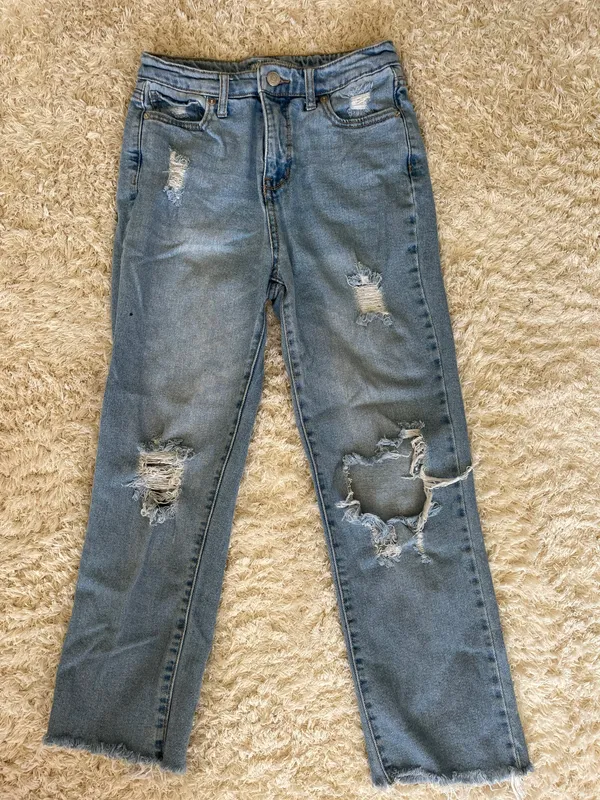 Cropped Mom Jeans - Image 2