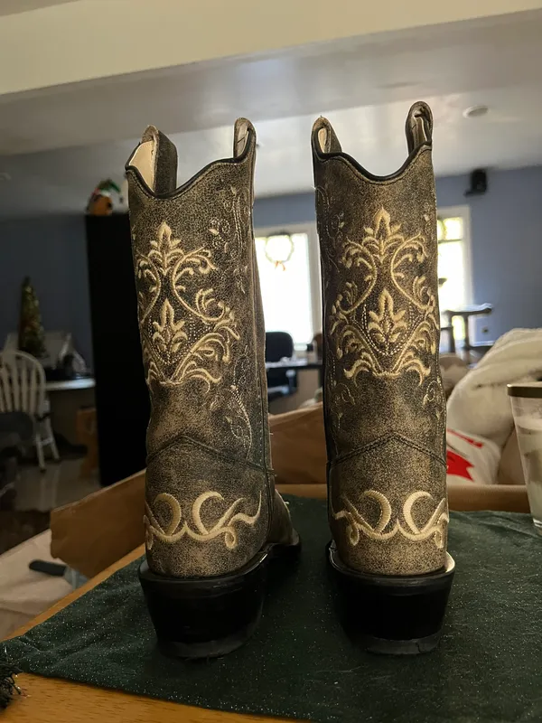 Old West Cowgirl Boots - Image 7