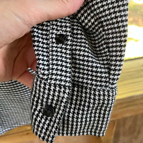 Abercrombie & Fitch Women's Oversized Black & White Houndstooth Shacket Size S - Image 5
