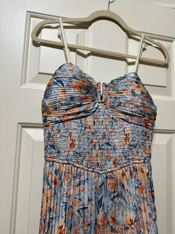 Strut & Bolt Floral silk pleated midi dress - Image 7