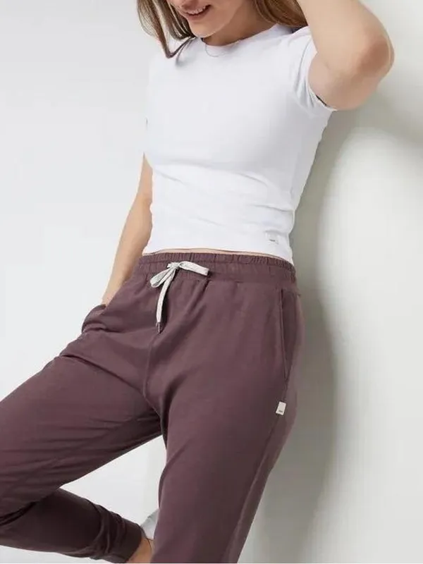 Vuori Performance Jogger Pant Elderberry Heather Medium - Image 4