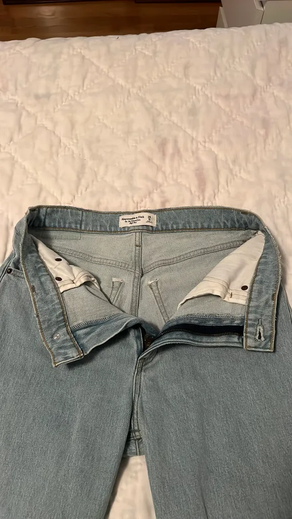 Abercrombie High-Rise Jeans 90s Relaxed - Image 3