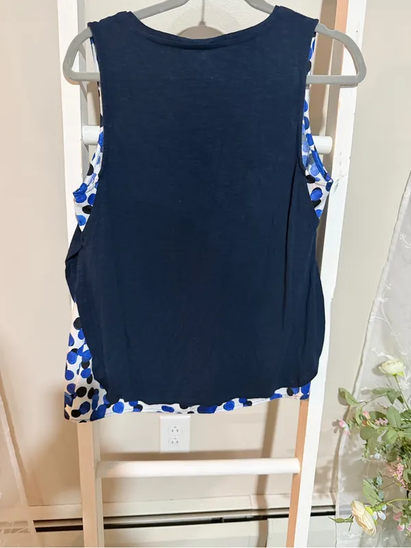 Deletta Navy V-Neck Tank with Blue Printed Hem - Image 4