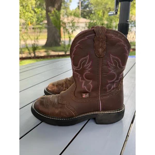 Justin Boots Gypsy Women’s Western Cowgirl Boots Brown Pink Stitching L9903 Size 7B - Image 2