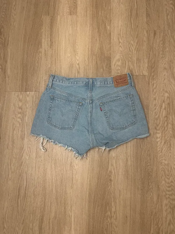 levi’s jean shorts - Image 2