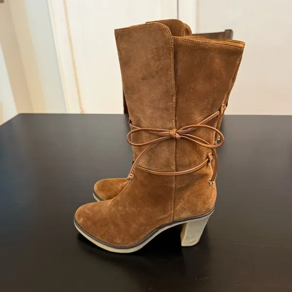 johnston murphy Jeanie Wrap Suede‎ Boots  Size 8.5 - Image 2