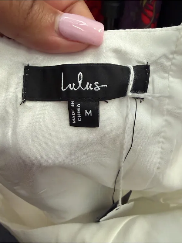 NWT! Lulus Women’s White Bow Strap Mini Dress. Size: Medium - Image 5