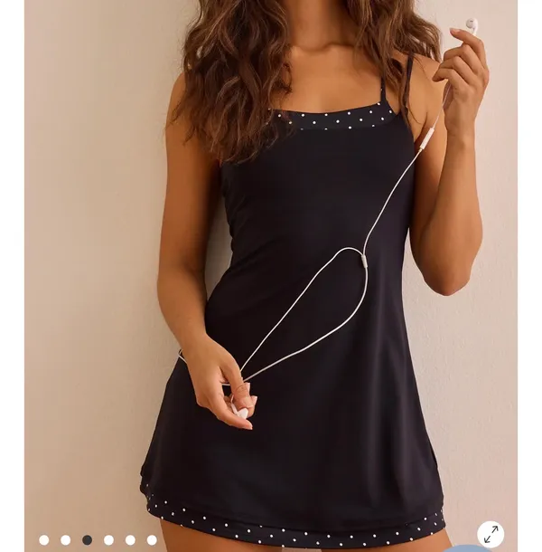 Black athletic dress - Image 2
