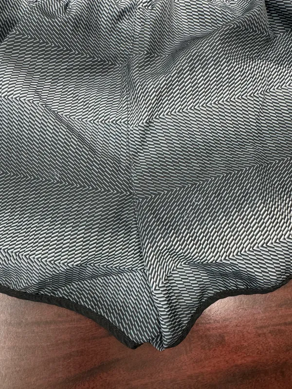SO Grey and Black Athletic Shorts Size Medium Multiple - Image 3