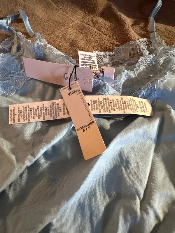 Victoria’S Secret 2 Piece Sleep Set - Image 4