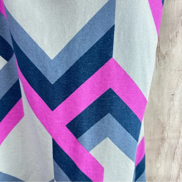 Nike Dri-fit Slim Fit Pink and Gray Chevron Racerback Tank Top - Image 2
