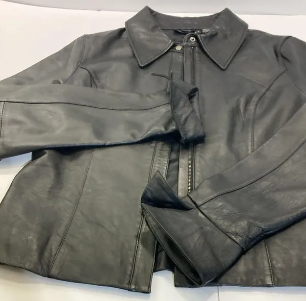 Attention Women’s leather jacket  L - Image 8