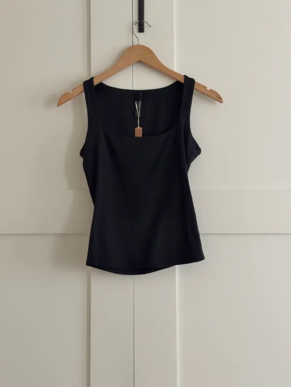 NWT Skims Smooth Layers Square Neck Tank SMALL - Image 2