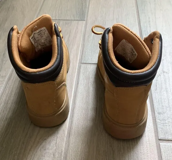 Brahma steel toe boots - Image 4