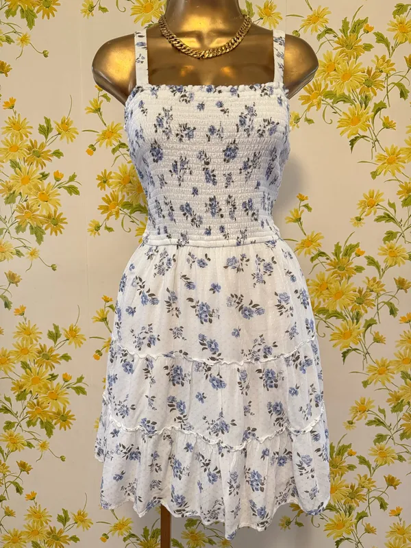 Hollister White Mini Dress with Blue Floral Print size M - Image 4