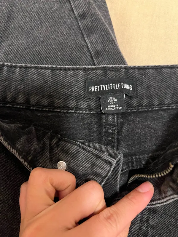 Pretty Little Thing Washed black high rise boyfriend jeans - Image 7