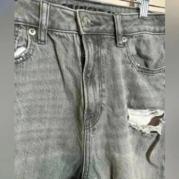 American Eagle AEO Women's Mom‎ Jeans Gray Ripped Distressed Size 4 - Image 2
