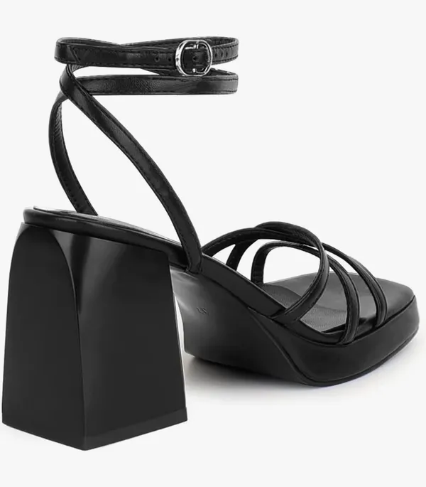 Black strappy heels  size 7 - Image 5