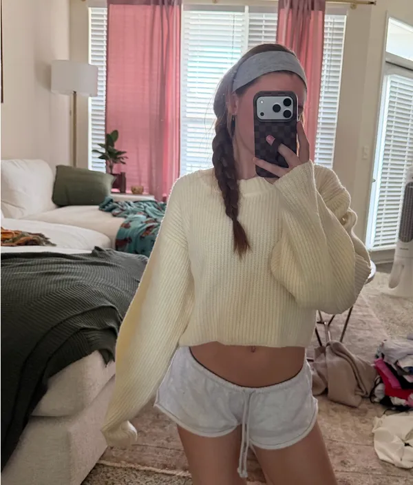 Urban Outfitters sweater - Image 3