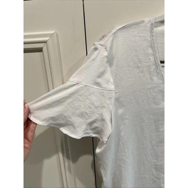 Nic + Zoe Mixed Media Flutter Sleeve Top White Linen Blend Classic Neutral Clean - Image 2