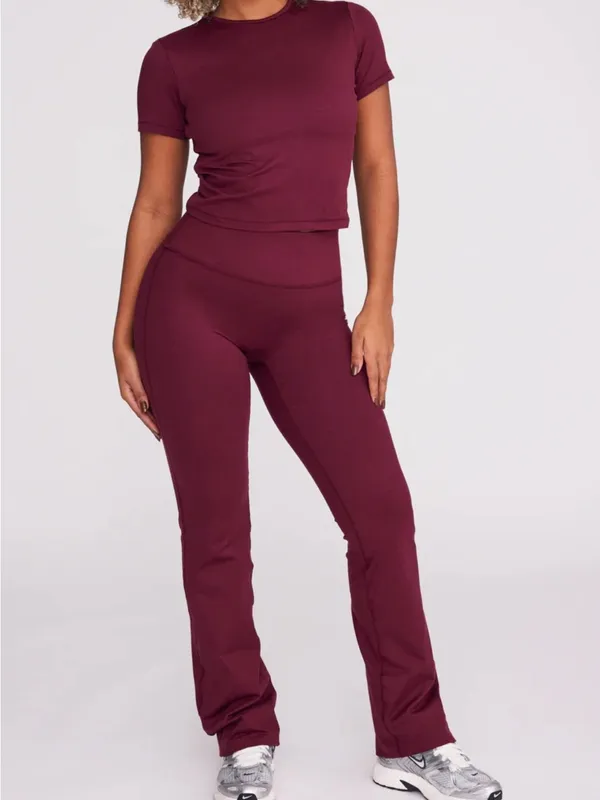 High-Waist Stretch Flare Pants in Burgundy Size Small - Image 4