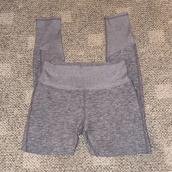 Alo Yoga High-Waist Alosoft Lounge Leggings - Image 2