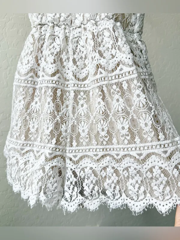 Alice + Olivia Cassia Lace Romper Sleeveless Ivory - Image 4