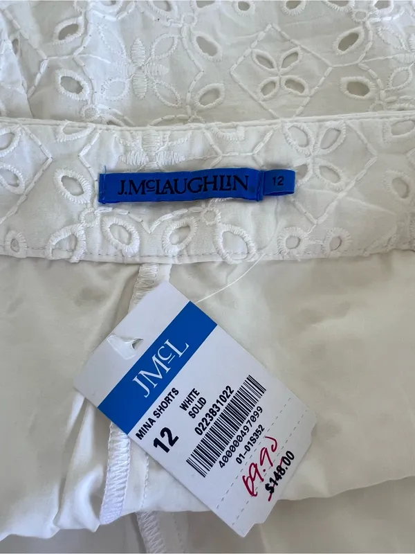 J. McLaughlin Women's Mina Eyelet‎ Scalloped Cotton Lined Shorts White Coastal - Image 3