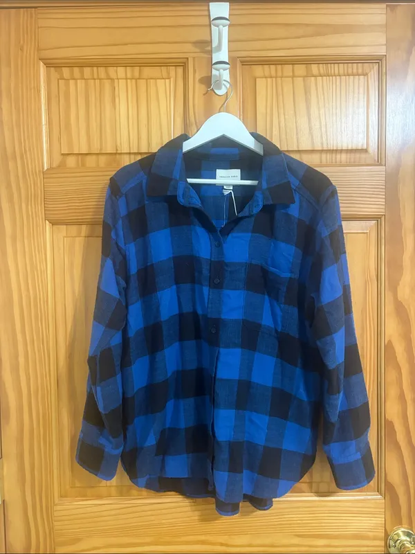American Eagle Size Medium Boyfriend Fit Blue Flannel Shirt New With Tags - Image 3