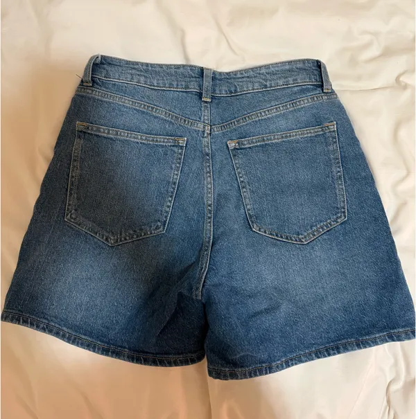 H&M Dad Shorts - Image 3