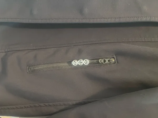 Lululemon Coat Black Rain - Image 2