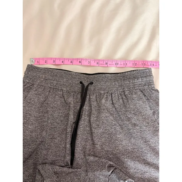 Lululemon Black White Athletic Workout Shorts Pockets Size 8 - Image 8