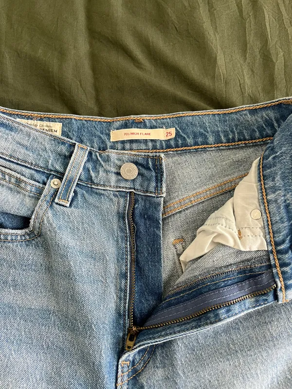 70s High Flare Levi’s Jeans - Image 3