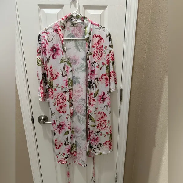 Show Me Your MuMu floral Robe Size Small - Image 4