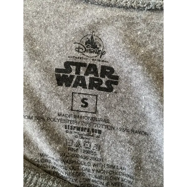 Star Wars The Child Mandalorian Graphic Tee Womens Size S Gray Long Sleeve Tee - Image 5