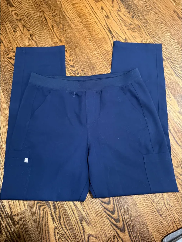 FIGS Scrub Pants cargo navy XL - Image 2