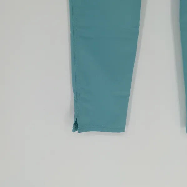 Figs Women's Teal Slim Straight Leg Pant Scrub Bottom‎ Size Extra Small Cargo - Image 14